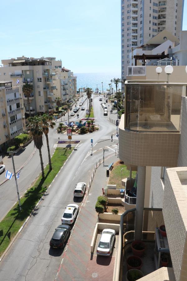 Beutifull View Of Batyam Apartment Bat Yam Exterior photo